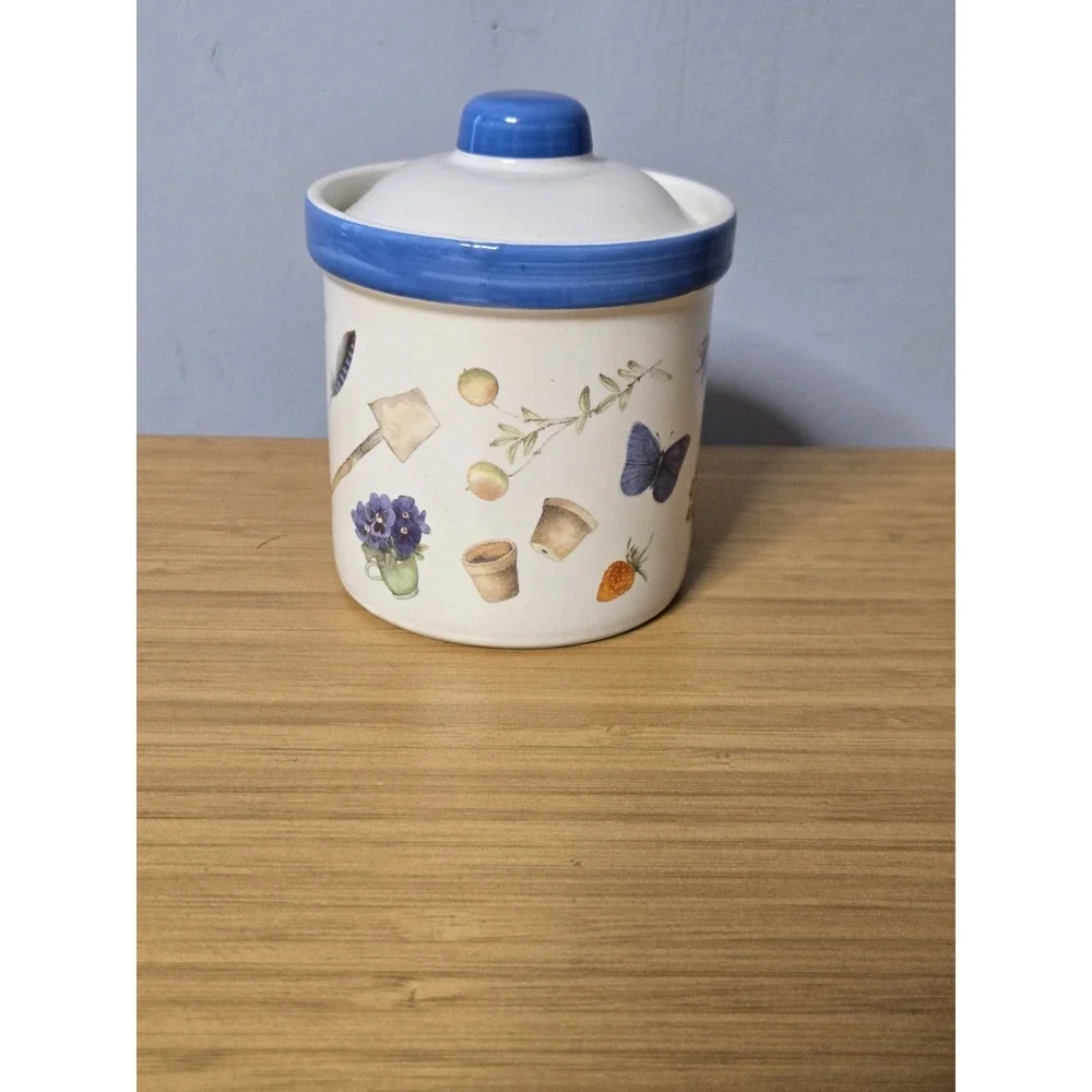 Hallmark vintage marjolein